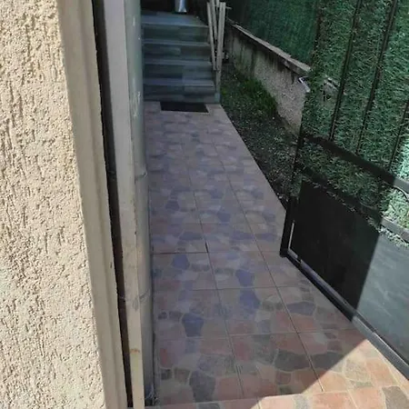 Entier Agreable Et Accueillant Vaulx-en-Velin