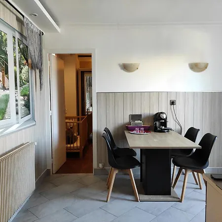Entier Agreable Et Accueillant Vaulx-en-Velin